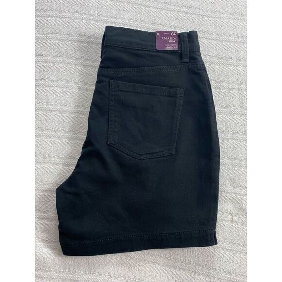 GLORIA VANDERBILT SIZE 6P AMANDA BLACK SHORTS - Picture 6 of 9